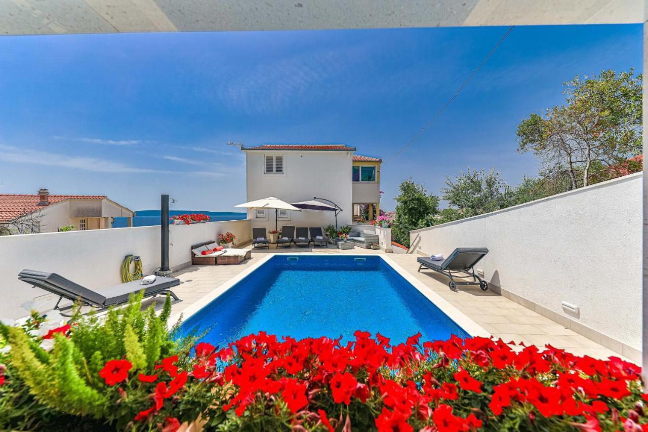 Apartments Villa Nea Leona Trogir Eksteriør bilde