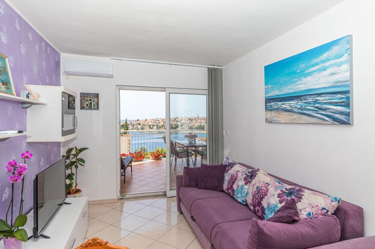Apartments Villa Nea Leona Trogir Eksteriør bilde