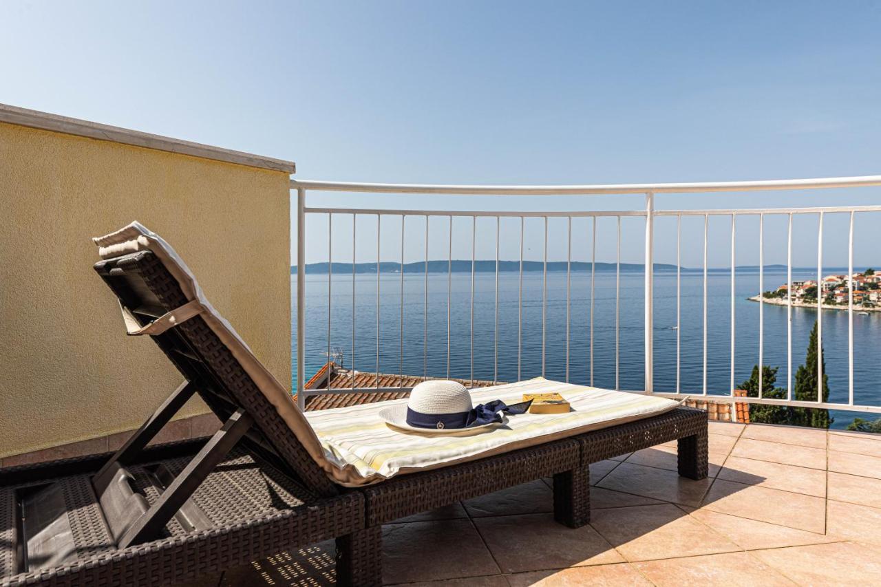 Apartments Villa Nea Leona Trogir Eksteriør bilde